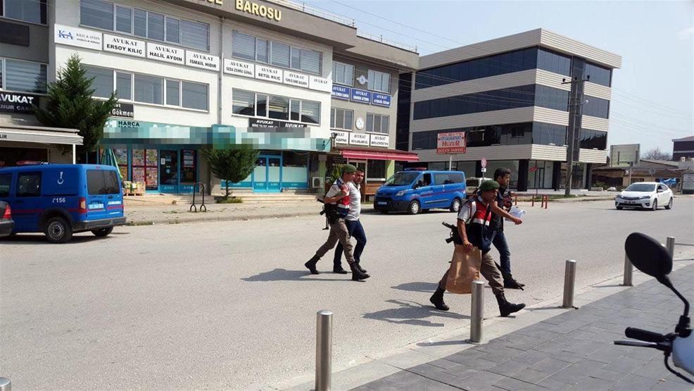Eski polis, Fetullah Gülene küfretti diye babasını vurdu