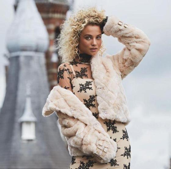 Gala Caldiroladan sonra Rose Bertram da müjdeyi verdi