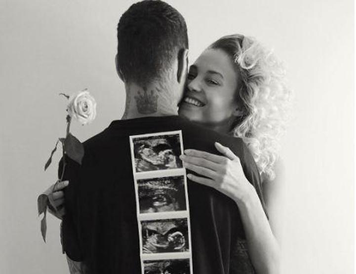 Gala Caldiroladan sonra Rose Bertram da müjdeyi verdi