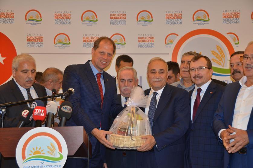 Ahmet Eşref Fakıbaba: Ayrandan sonra içeceğim üzüm suyu