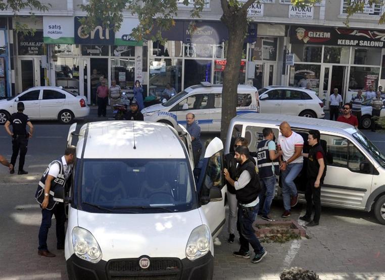 Müteahhit cinayetinde 2si eski polis 6 kişi gözaltında