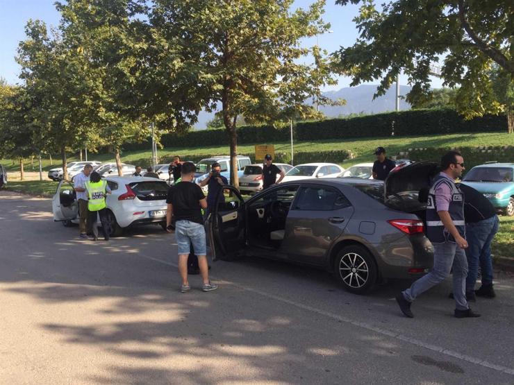 Bursa’da 150 polis ile narkotik operasyonu