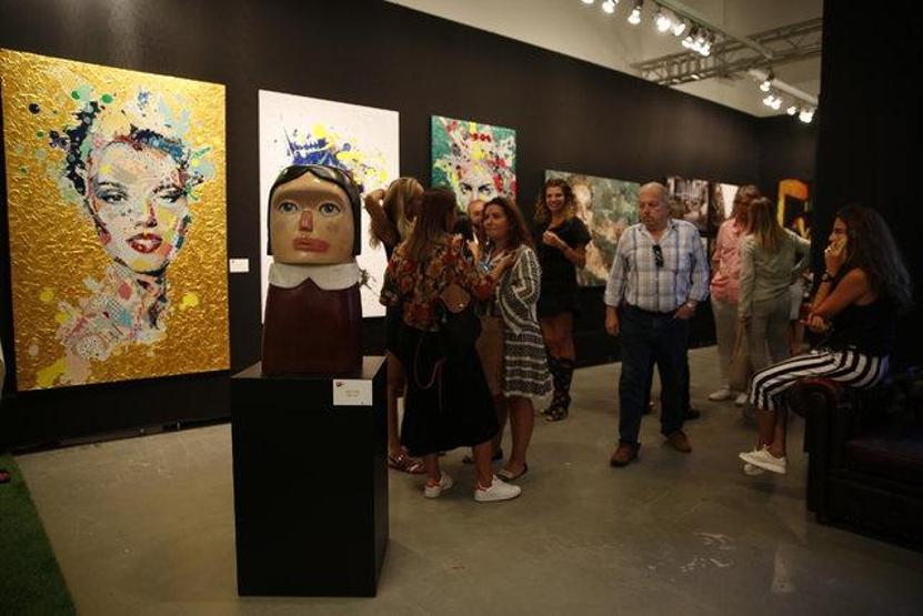 Contemporary Istanbul ünlü akımına uğradı