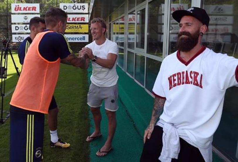 Kuyt ve Meireles Samandırada