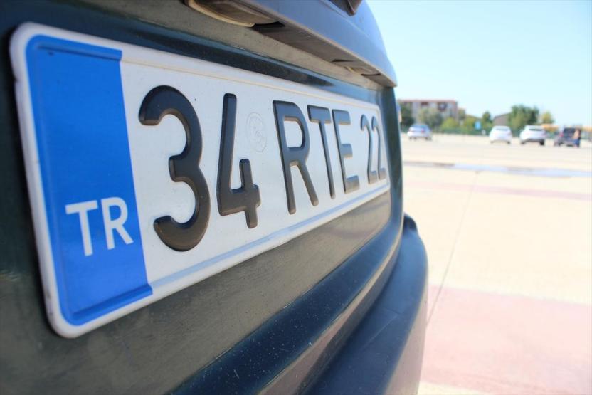 RTE plakalı aracını değerinin yaklaşık 23 katına satıyor