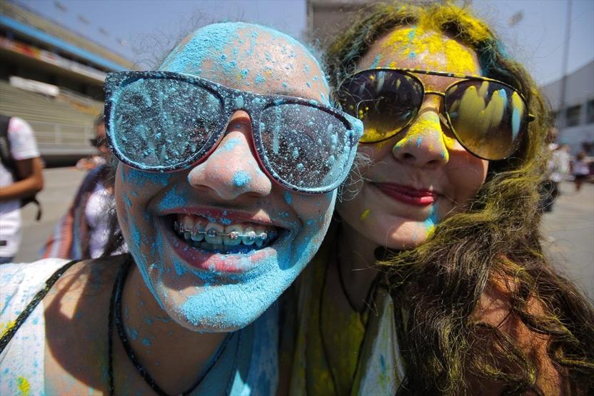 Renklerin festivali Brezilyaya taşındı