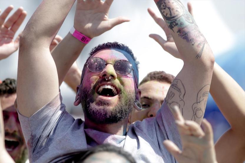 Renklerin festivali Brezilyaya taşındı