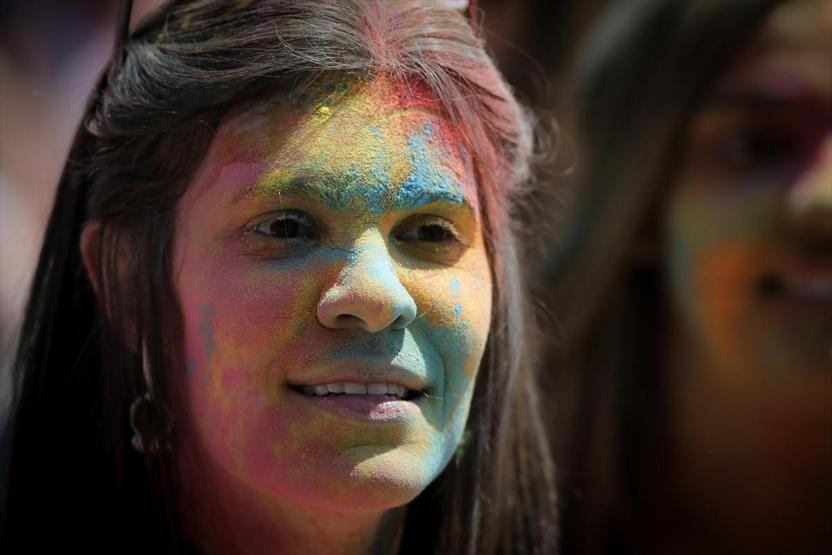 Renklerin festivali Brezilyaya taşındı
