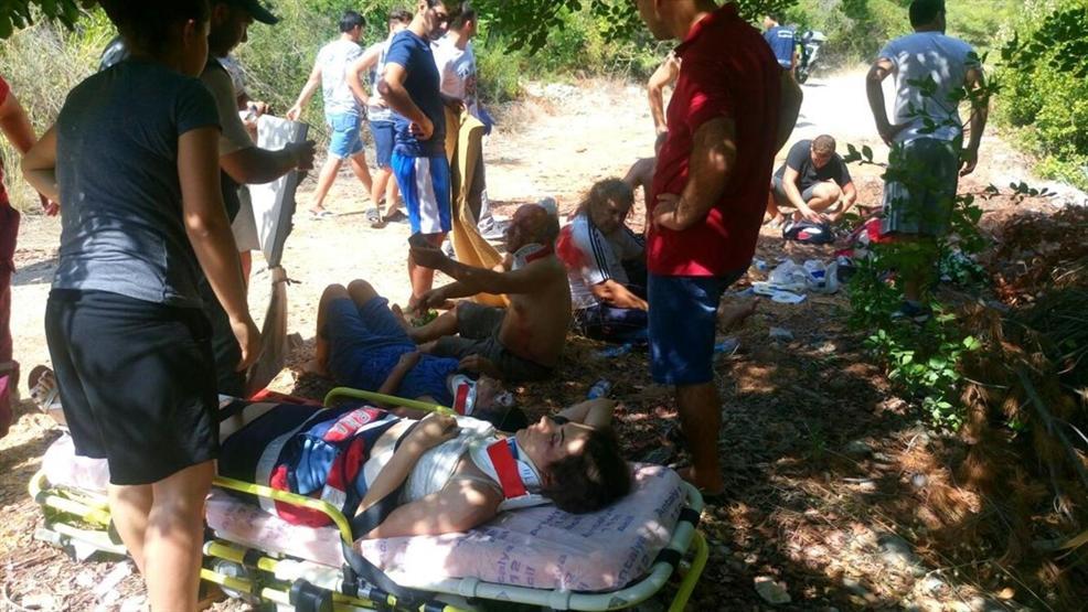 Antalyada tur otobüsü şarampole devrildi: 5 ölü, 27 yaralı