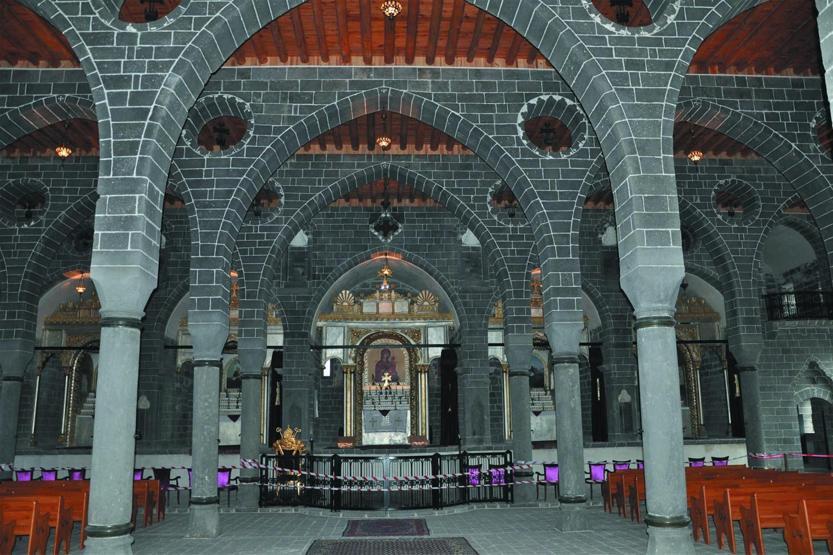 Surdaki Ermeni kilisesi şimdi de hırsızların hedefinde