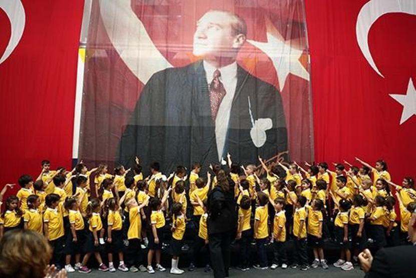 Fenerbahçeli minikler için ilk ders zili çaldı