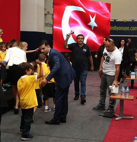 Fenerbahçeli minikler için ilk ders zili çaldı