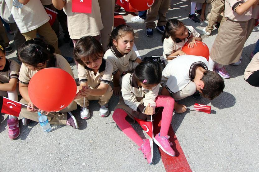 Boluda öğrencileri bunaltan tören