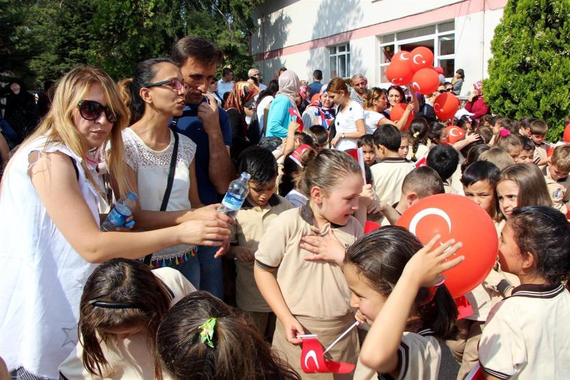 Boluda öğrencileri bunaltan tören