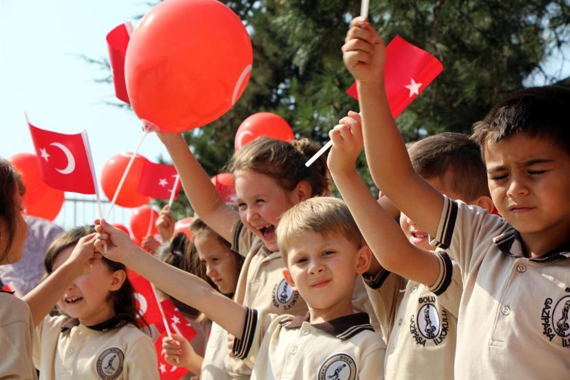 Boluda öğrencileri bunaltan tören