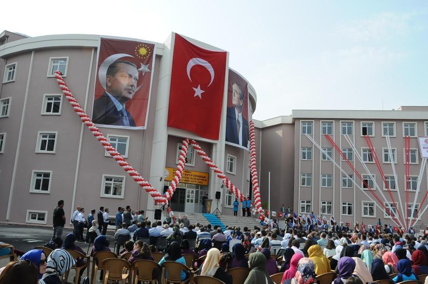 Bilal Erdoğan, babasının isminin verildiği okulu açtı