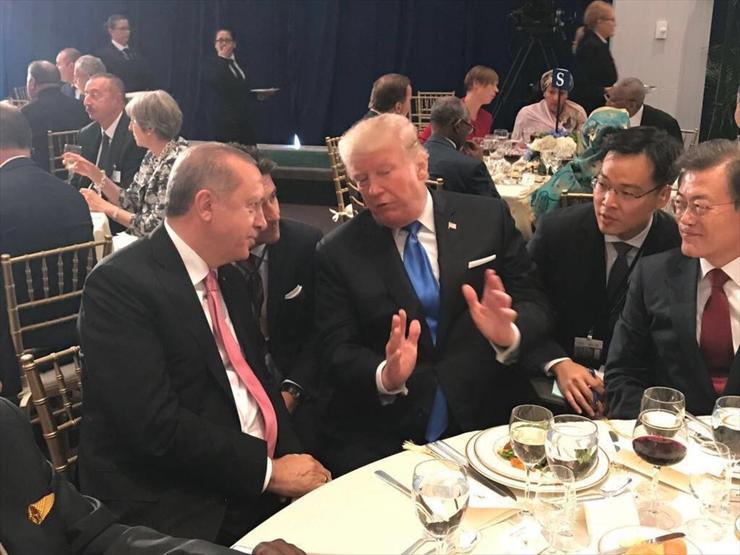 Cumhurbaşkanı Erdoğan ve Trump aynı masada buluştu