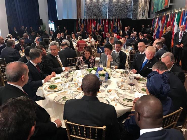 Cumhurbaşkanı Erdoğan ve Trump aynı masada buluştu