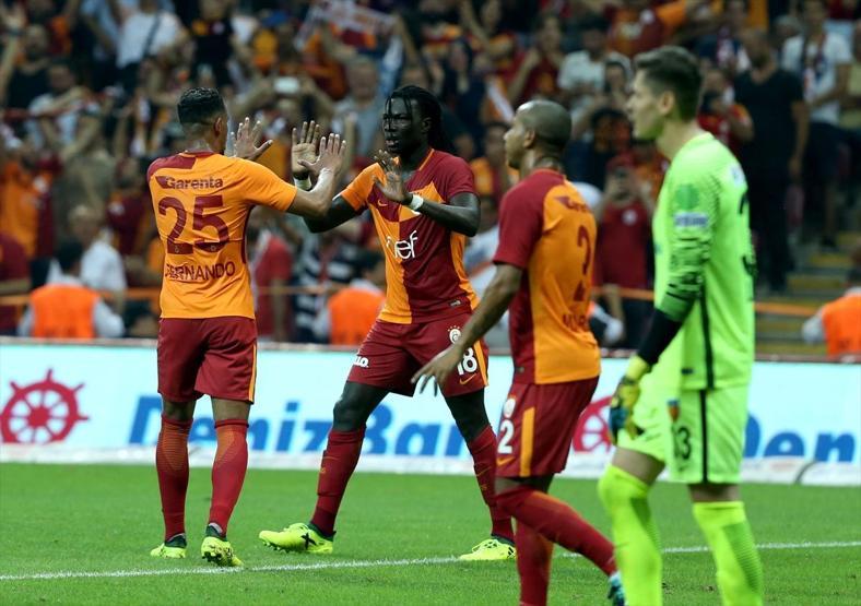 Galatasaray 2017-2018 sezonunda para basıyor