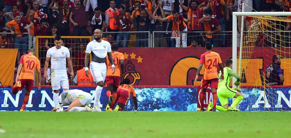 Galatasaray 2017-2018 sezonunda para basıyor