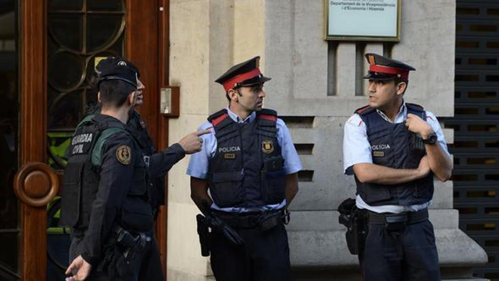 Son dakika... İspanya polisi, Katalan hükümetinin genel merkezine baskın yaptı