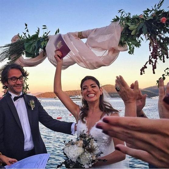 Ceren Moray evlendi