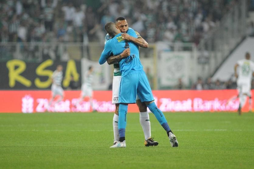 Serdar Azizden protestolara cevap