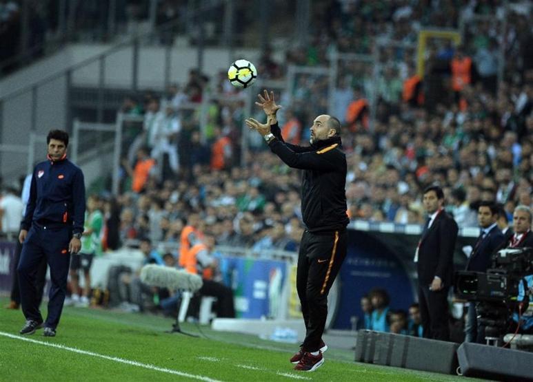 Ahmet Çakar: Galatasaray vasat takımları yendi