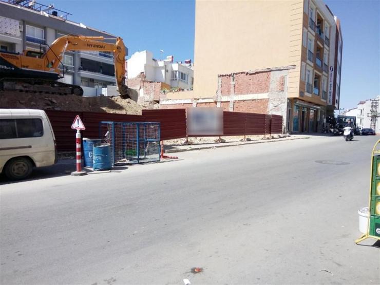 İnşaat sırasında yol göçtü