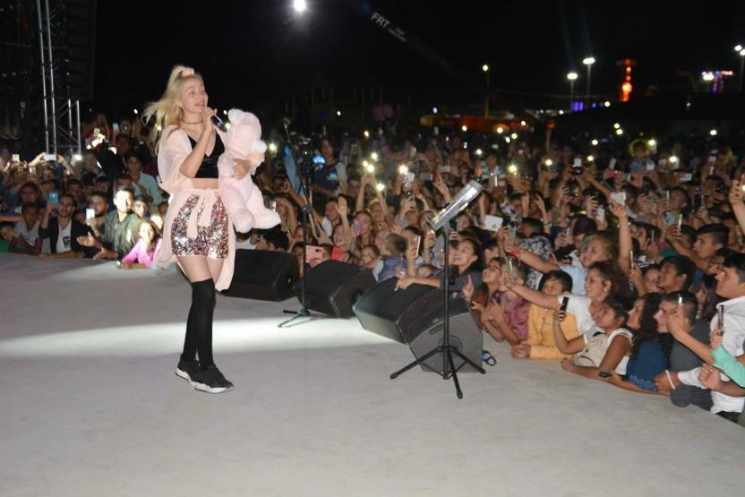 Aleyna Tilki konserde sahneyi terk etti