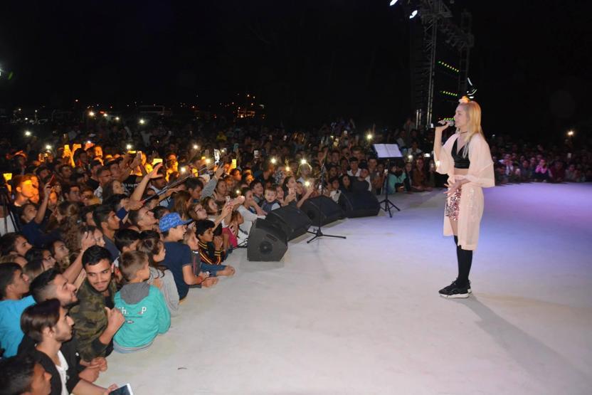 Aleyna Tilki konserde sahneyi terk etti