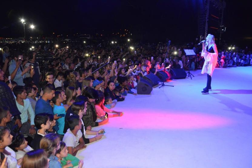 Aleyna Tilki konserde sahneyi terk etti