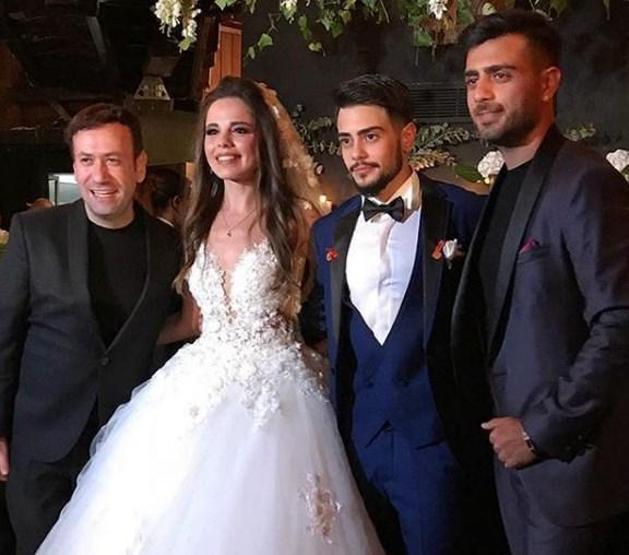 Rüzgar Erkoçlar evlendi, işte o düğünden kareler