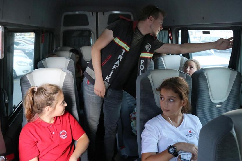 Okul servislerine çocuklar için sensör takılacak