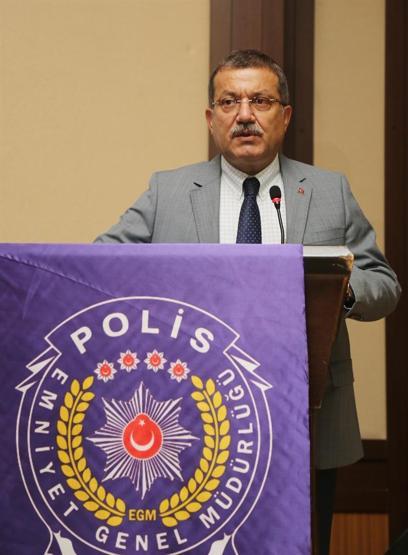 Boş salon emniyet müdürünü üzdü