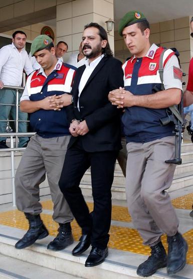 Emrah Serbes cezaevine böyle götürüldü