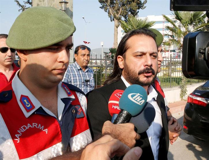 Emrah Serbes cezaevine böyle götürüldü