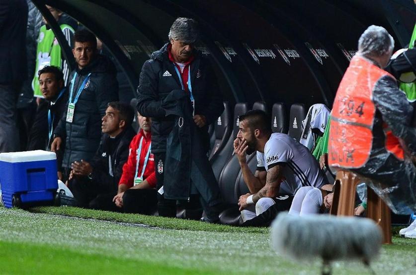 Negredo oyundan çıkınca sinirlendi
