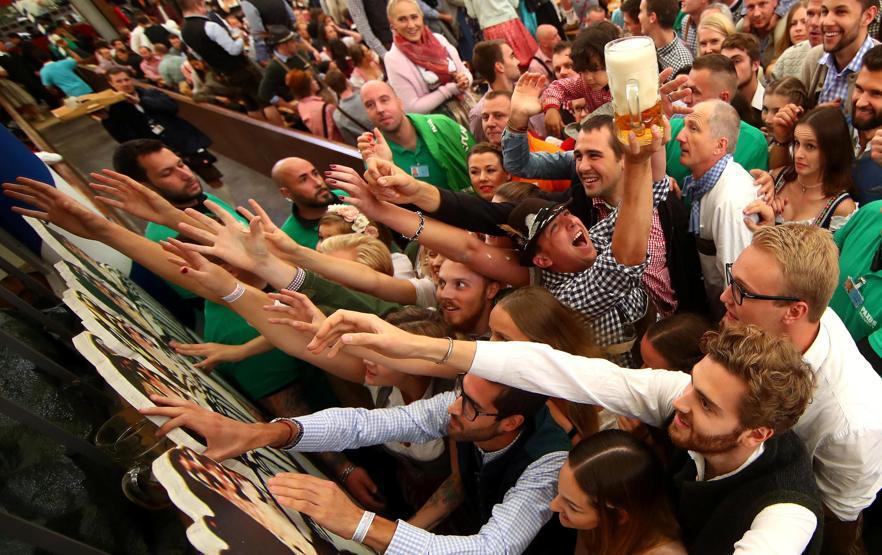 6.2 milyon kişi katıldı 7.5 milyon litre bira içildi