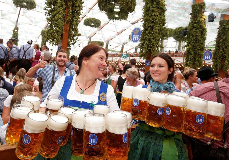 6.2 milyon kişi katıldı 7.5 milyon litre bira içildi