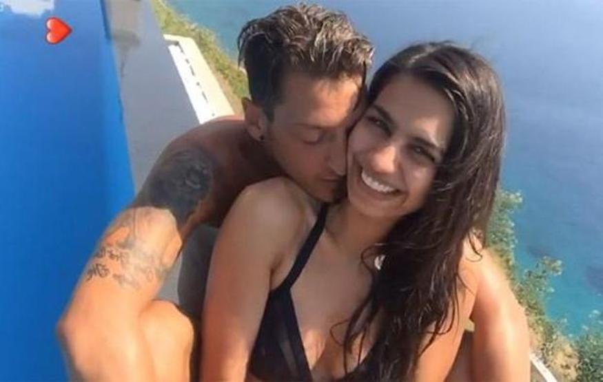 Amine Gülşe ile Tolgahan Sayışman dostluğunu kıskançlık mı bitirdi