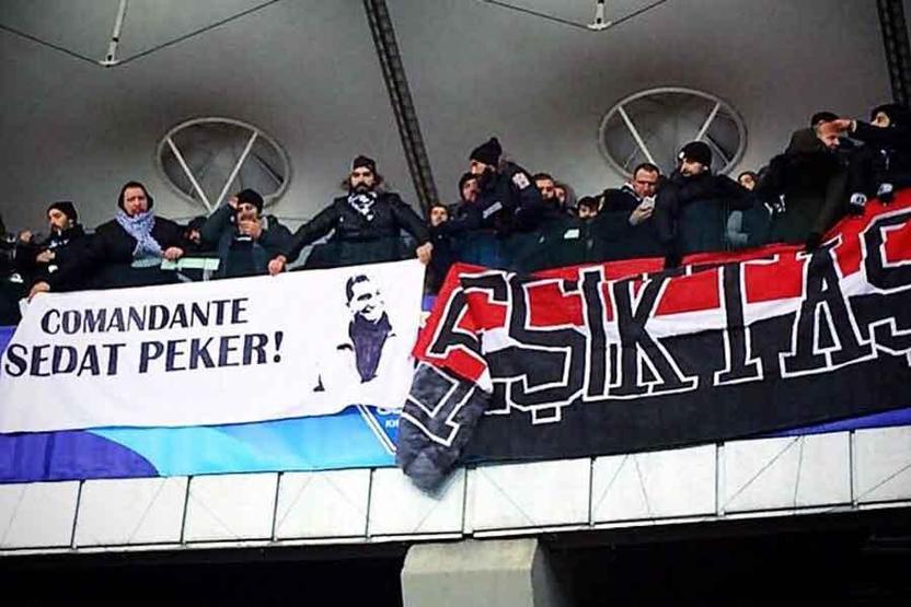 Çarşı grubunda Sedat Peker tartışması