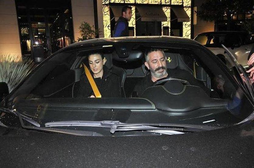 Cem Yılmaz’dan Özge Sabuncu hamile mi sorusuna sert yanıt