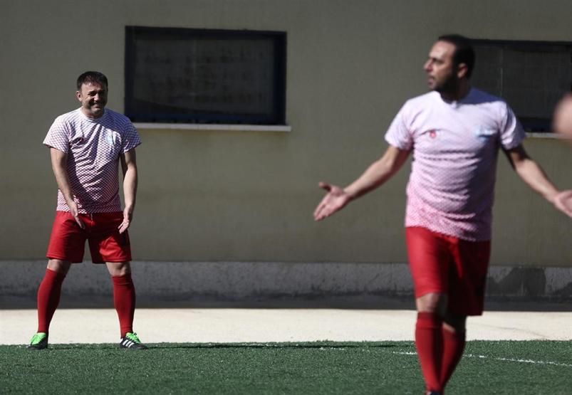 Futbolun efsaneleri hükümlülerle buluştu