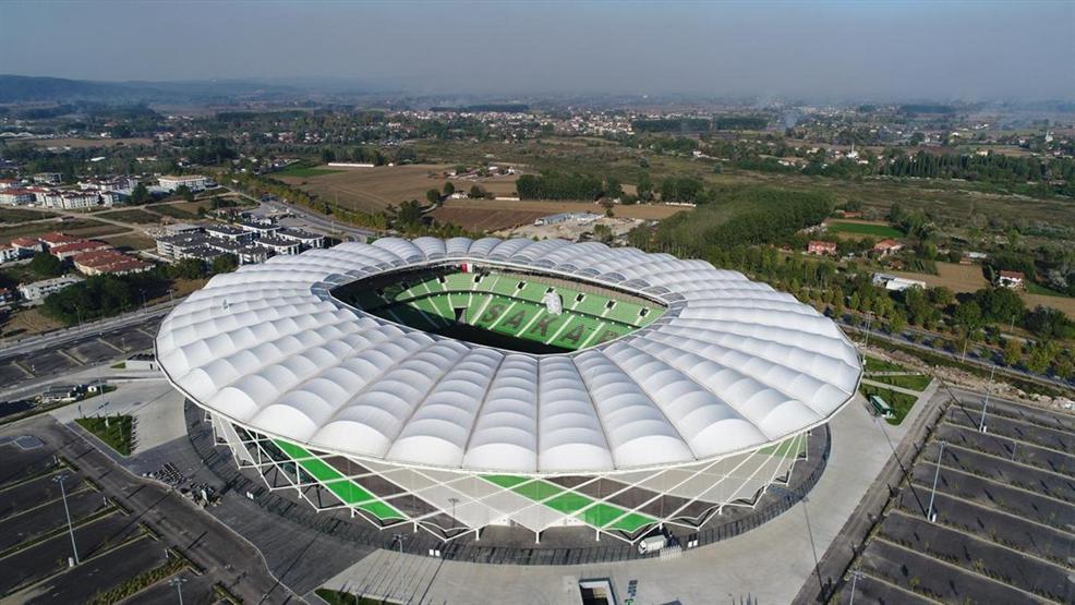 Sakaryaspor taraftarından yeni stadına özel koreografi