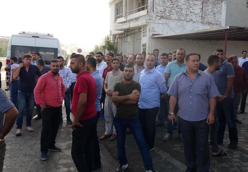 Minibüsçüler birbirine girdi trafik felç oldu
