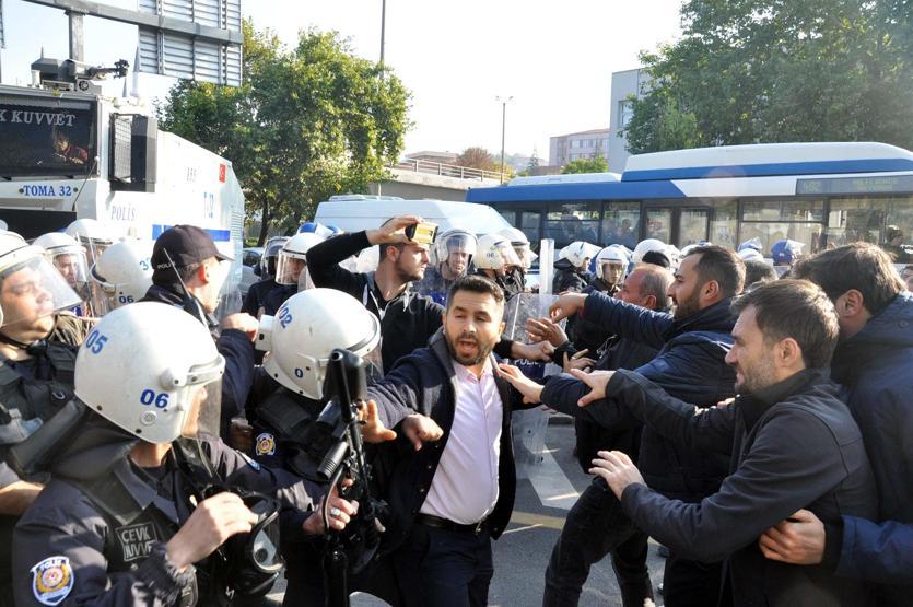 Ankarada gar saldırısının yıl dönümünde polis müdahalesi