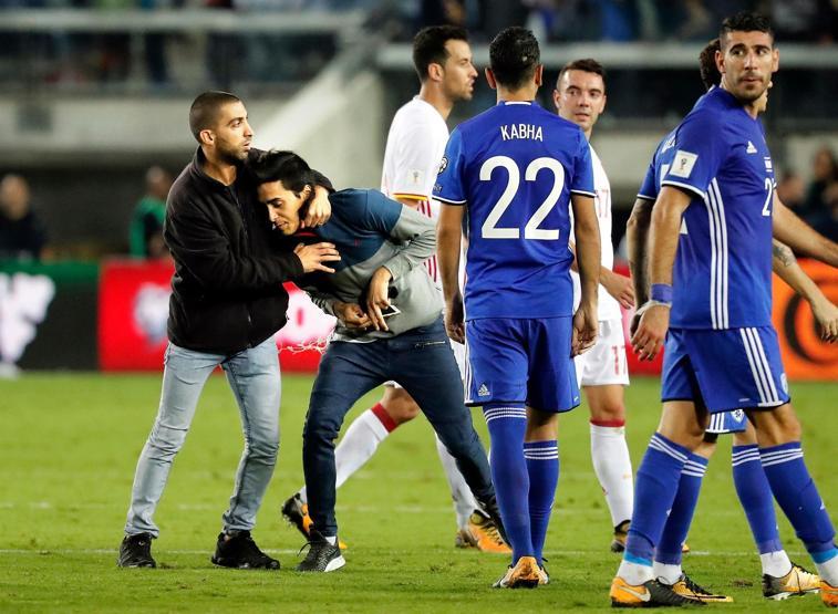 İspanya maçında Real Madridli futbolcuya bıçaklı saldırı