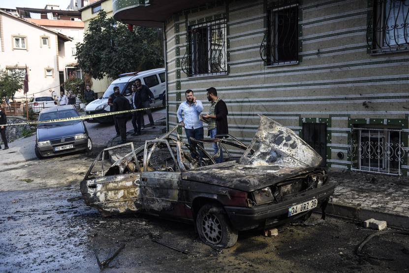 Alev alev yanan aracın LPG tankı böyle patladı