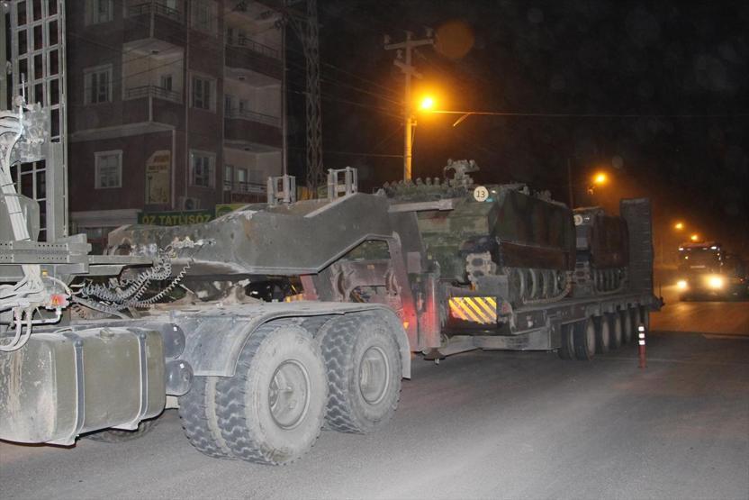 Irak sınırına tank sevkiyatı yapıldı